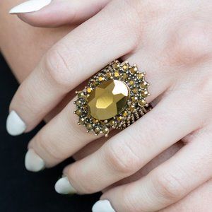 NWT Brass large Orange stone stretch ring